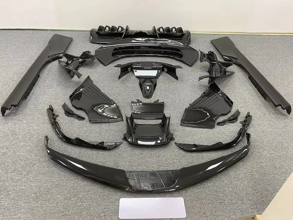 SF90 Body Kits for High Quality Fast Delivery Dry Carbon Fiber Front Lip Side Skirt Diffuser Engine Interior Cover Plate